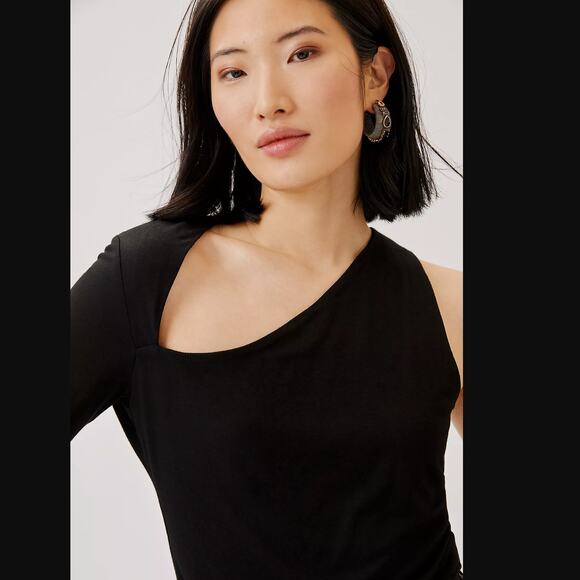 Anthropologie Lea & Viola Black Sleek Asymmetrical Top - Medium - Picture 3 of 4